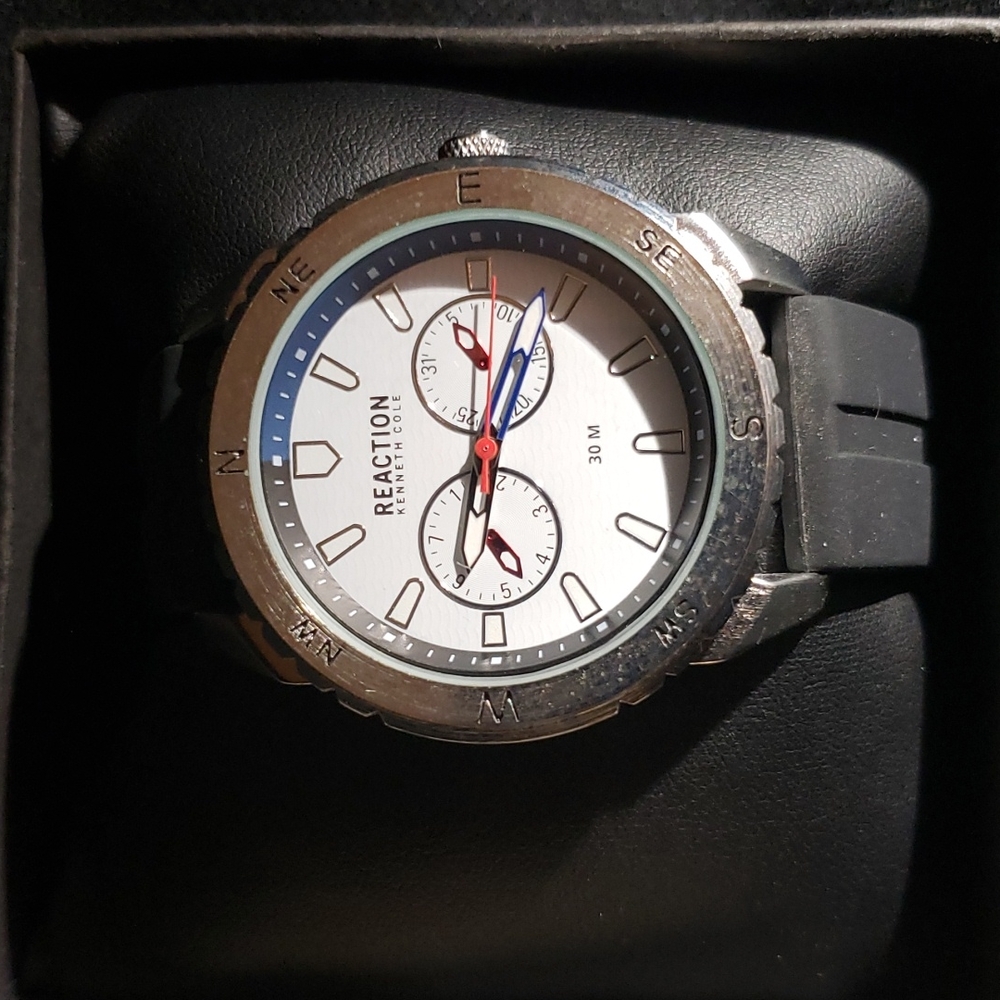 FINAL SALE Reaction kenneth Cole Watch